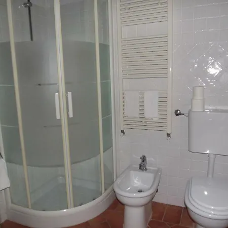 Farma Agriturismo Piccola Raieda *