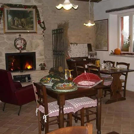 Agriturismo Piccola Raieda Gospodarstwo agroturystyczne *